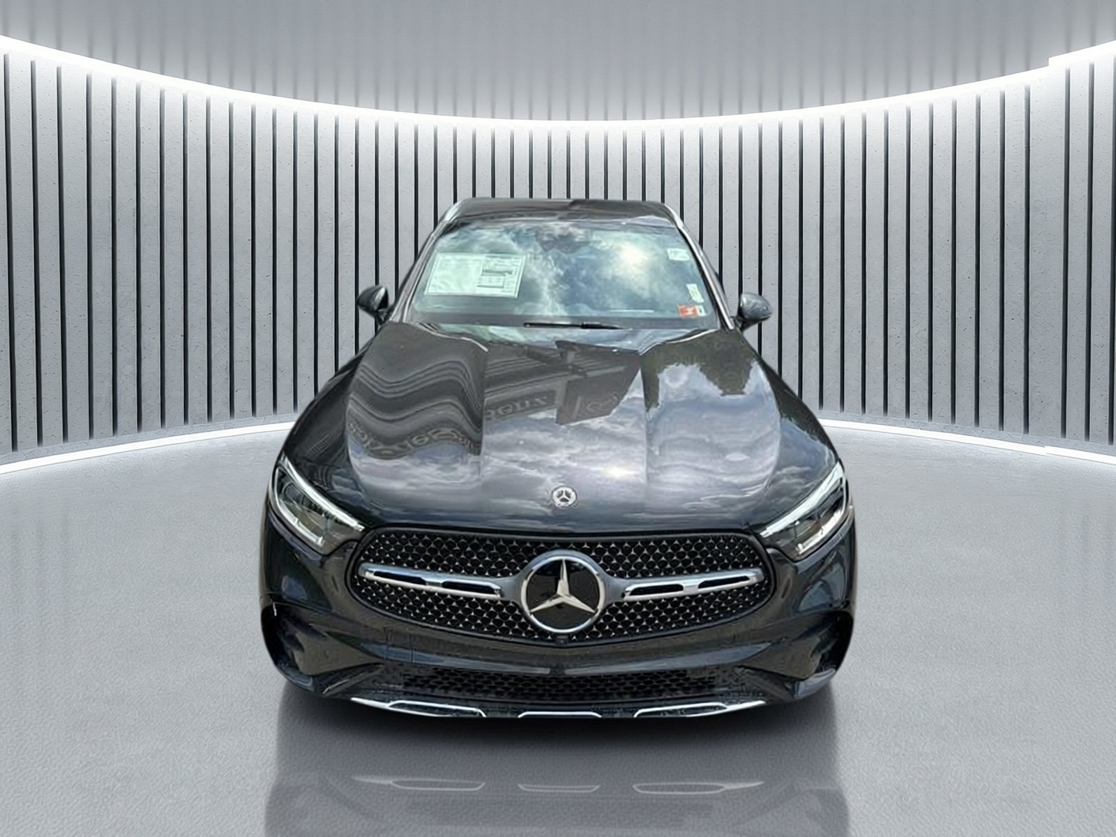 New 2025 Mercedes-Benz GLC 350e 4MATIC image 7