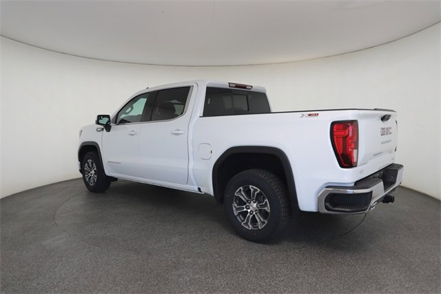 Used 2023 GMC Sierra 1500 SLE image 11