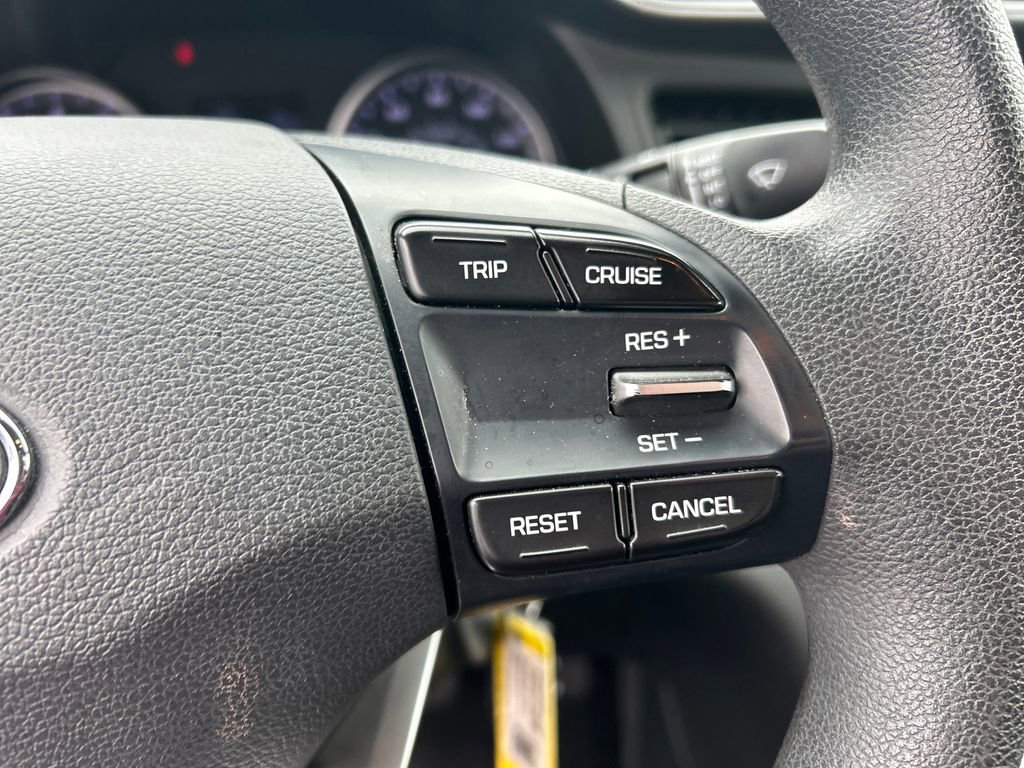 Used 2019 Hyundai Elantra SE w/ Cargo Package FWD image 18