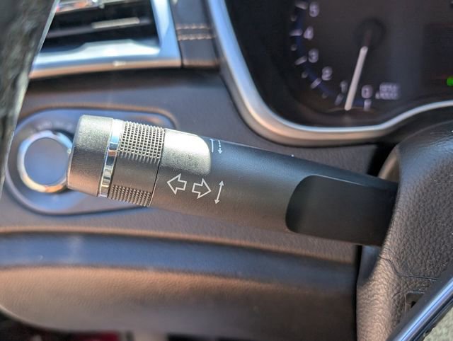 Used 2016 Cadillac SRX Luxury image 37