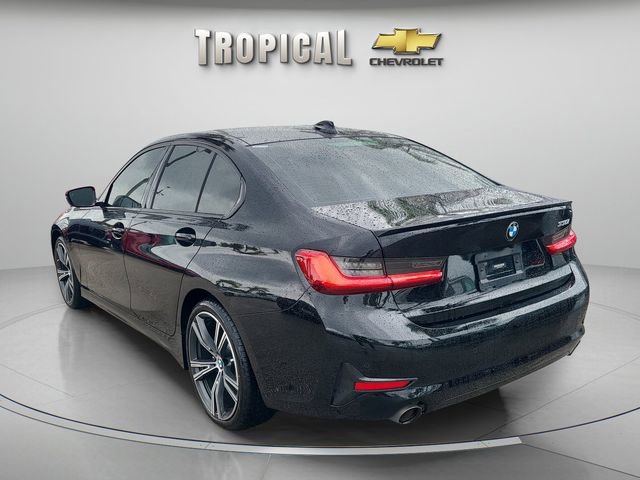 Used 2021 BMW 330i Sedan w/ Driving Assistance Package RWD image 2