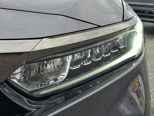Used 2019 Honda Accord Sport image 12