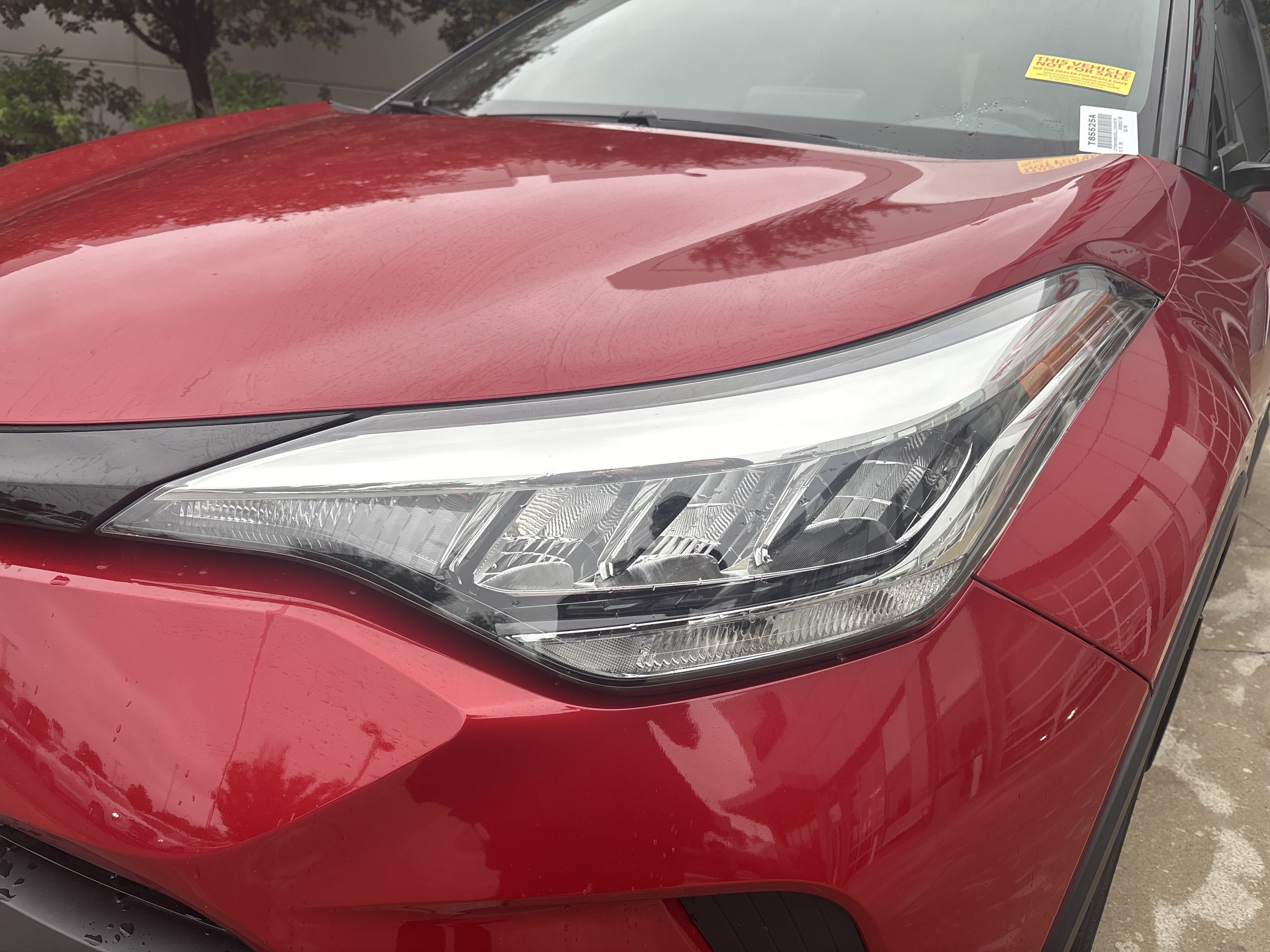 Used 2020 Toyota C-HR XLE FWD image 11