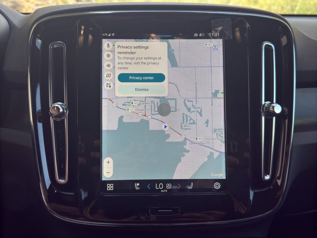 New 2025 Volvo EX40 Core w/ Climate Package AWD/4WD image 16