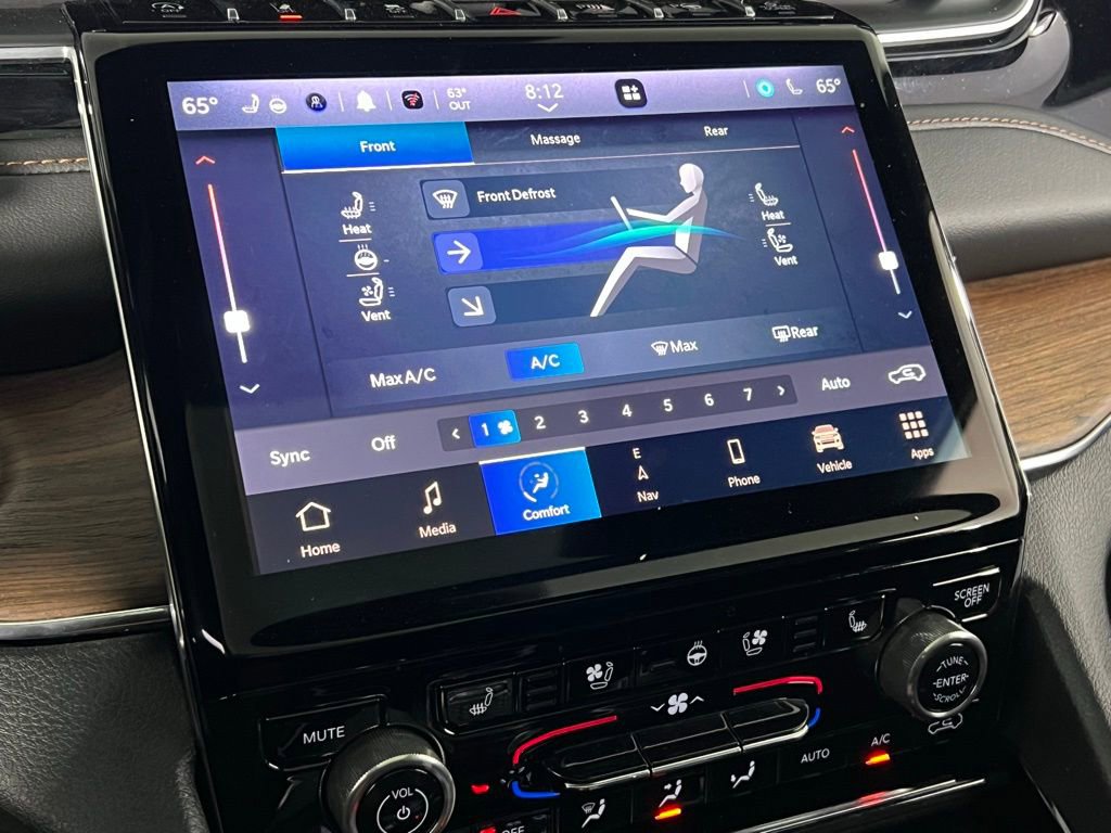 Used 2023 Jeep Grand Cherokee L Summit w/ High Altitude Package AWD/4WD image 22