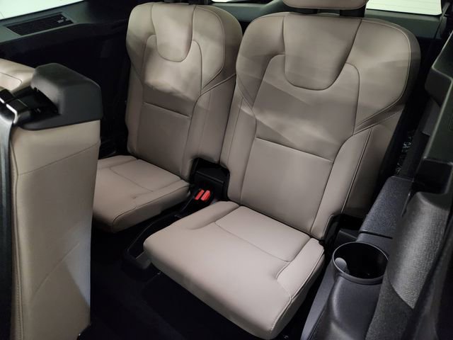New 2026 Volvo XC90 B6 Plus w/ Protection Package Premier image 31