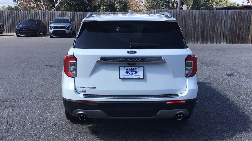 Certified 2022 Ford Explorer Limited w/ Equipment Group 301A image 6