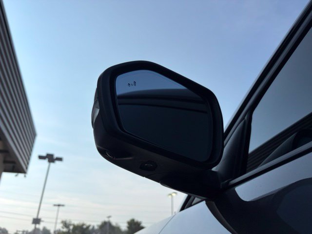 Used 2025 Ford Explorer ST AWD/4WD image 14