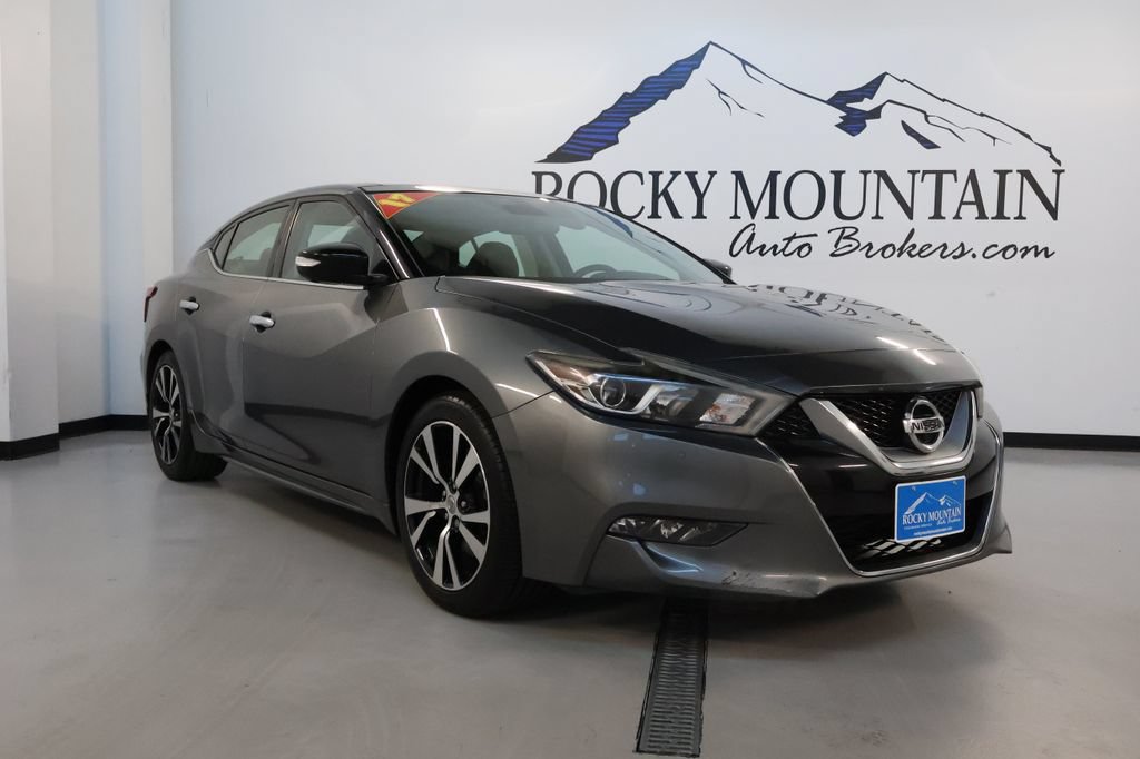 Used 2017 Nissan Maxima Platinum w/ Interior Lighting Package