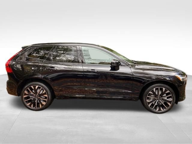 New 2026 Volvo XC60 B5 Ultra w/ Protection Package Premier image 8