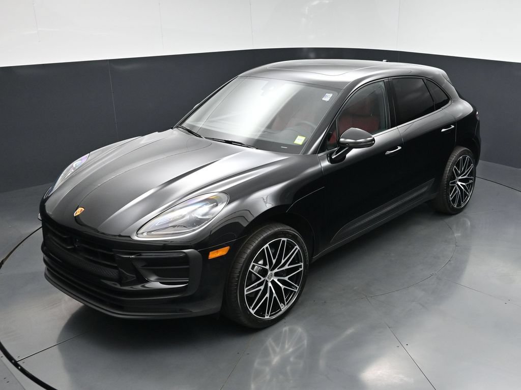 New 2026 Porsche Macan AWD/4WD image 14
