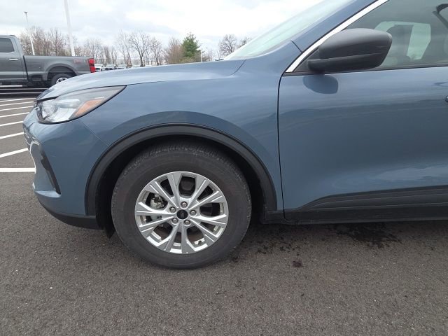 Used 2023 Ford Escape Active w/ Cold Weather Package FWD image 17