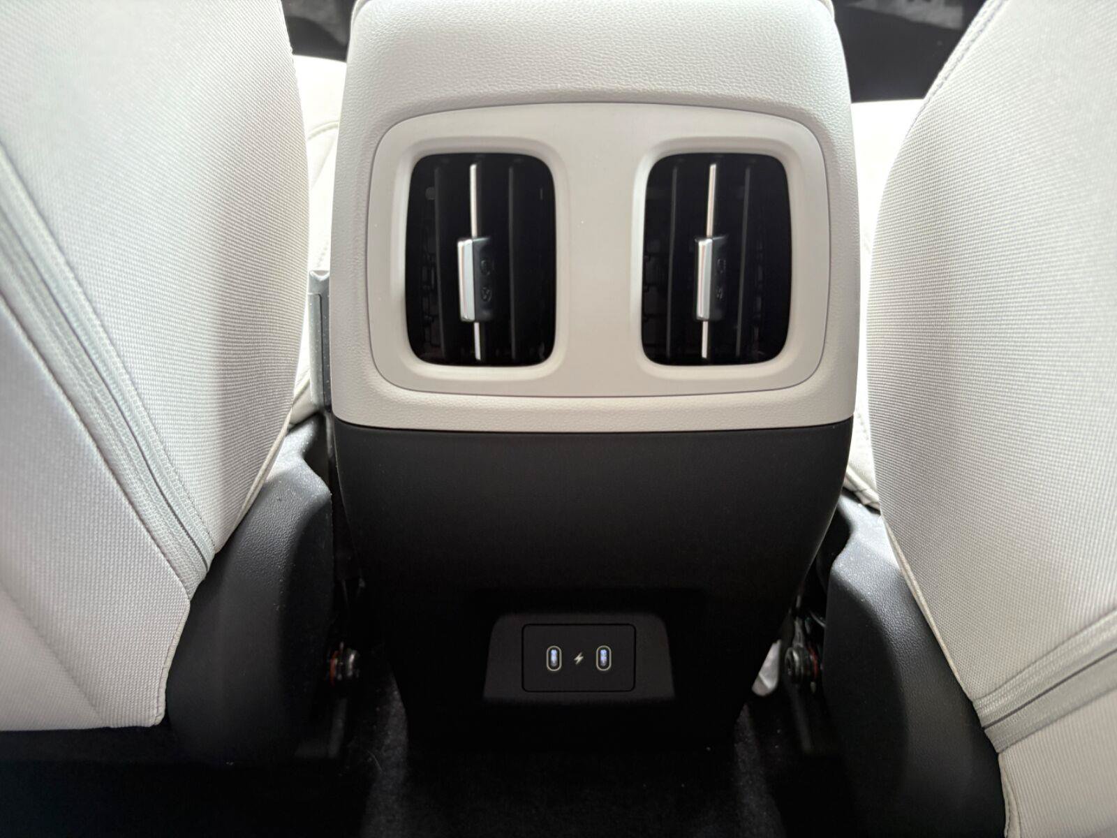 Used 2026 Hyundai Tucson SEL FWD image 19
