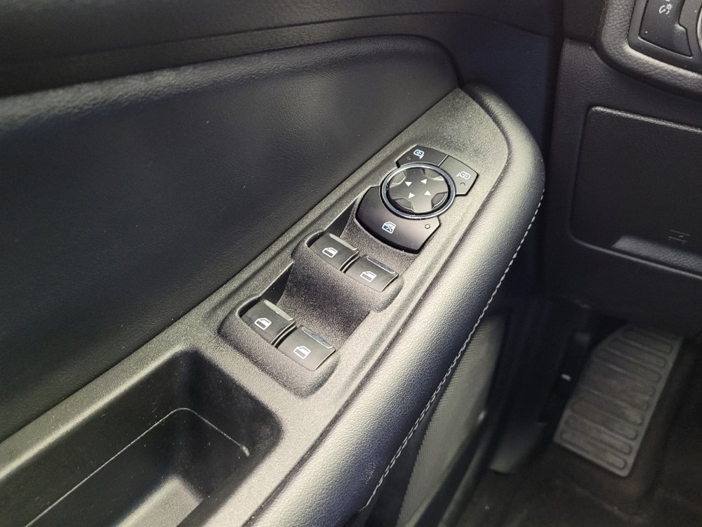 Used 2024 Ford Edge SEL image 27