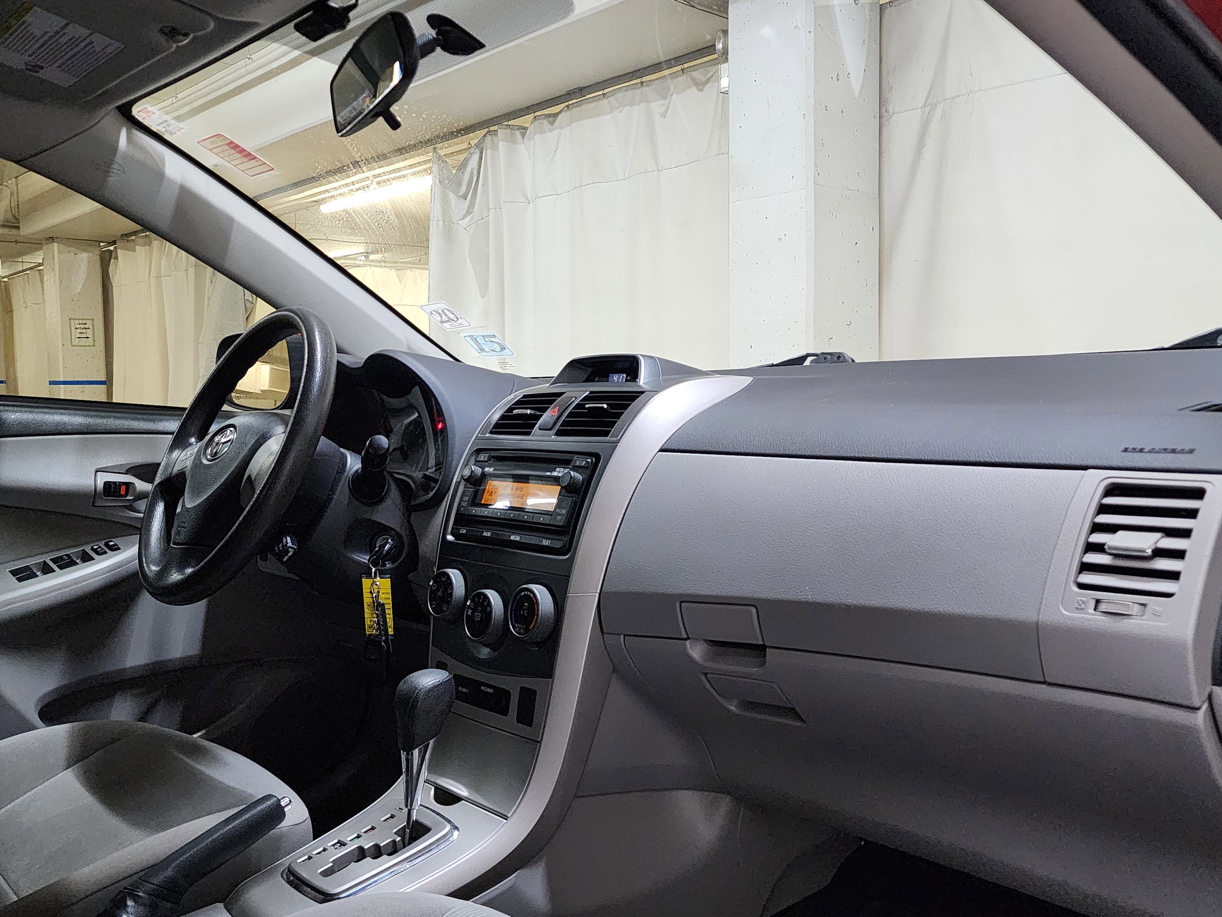 Used 2012 Toyota Corolla LE FWD image 21