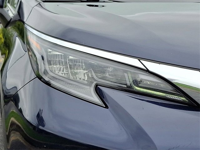 Used 2024 Toyota Sienna XLE image 9