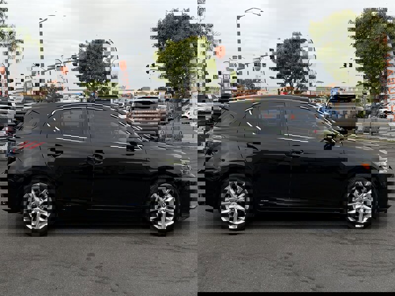 Used 2015 Lexus CT 200h image 23