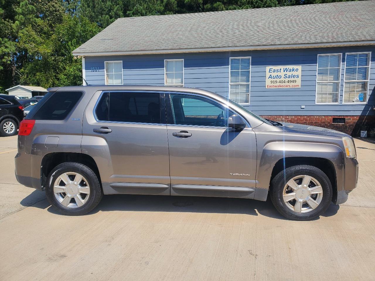 Used 2012 GMC Terrain SLE AWD/4WD image 4