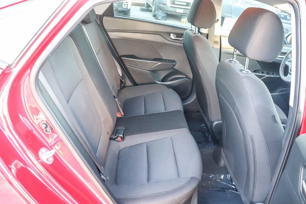 Used 2022 Hyundai Accent SE FWD image 18
