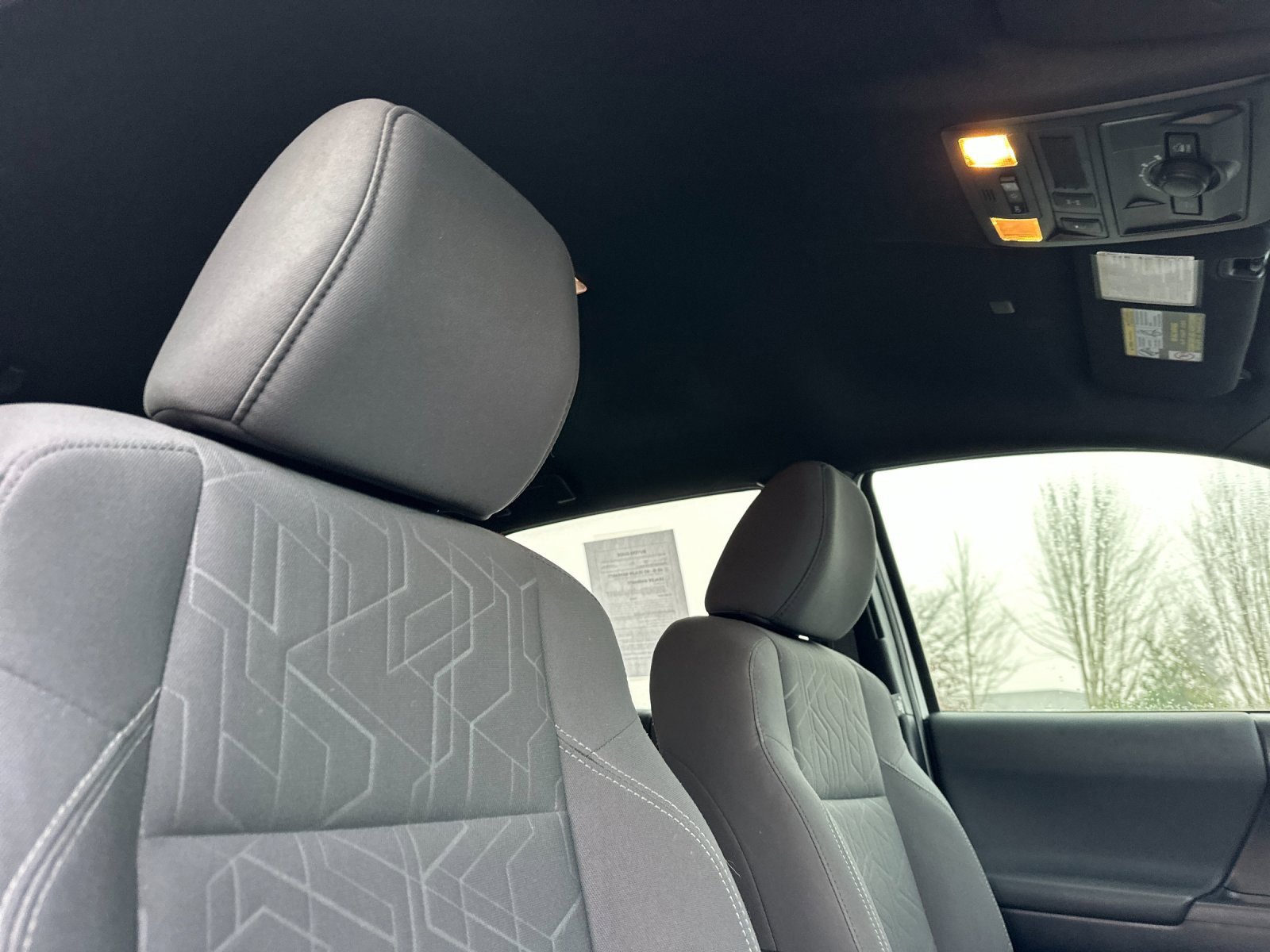 Used 2019 Toyota Tacoma TRD Off-Road image 15