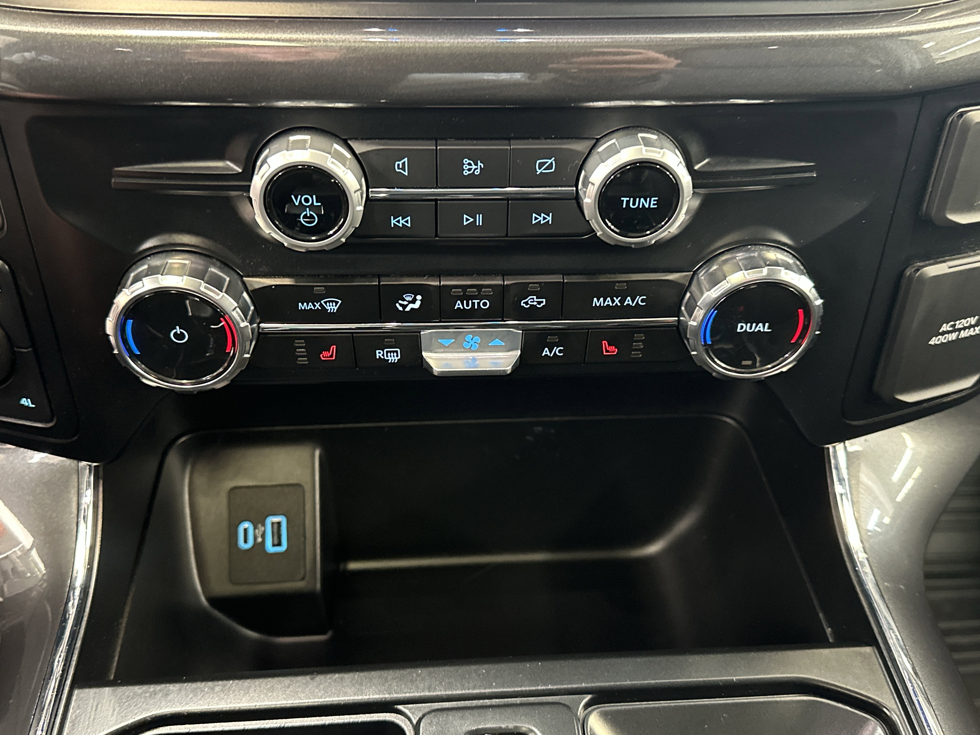 Used 2023 Ford F150 XLT w/ Equipment Group 302A High image 35