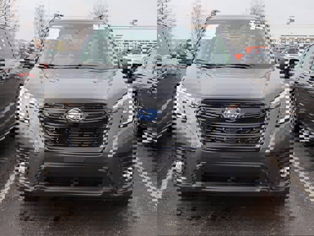 Used 2023 Subaru Forester Premium image 9