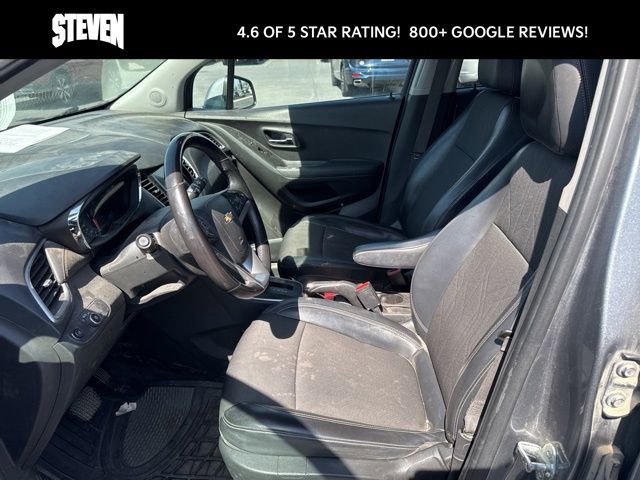Used 2019 Chevrolet Trax LT w/ LT Convenience Package image 14