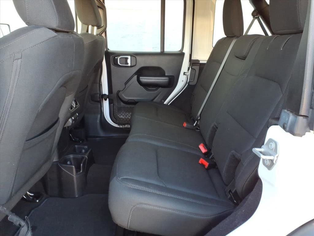 Used 2018 Jeep Wrangler Unlimited Sport S image 31