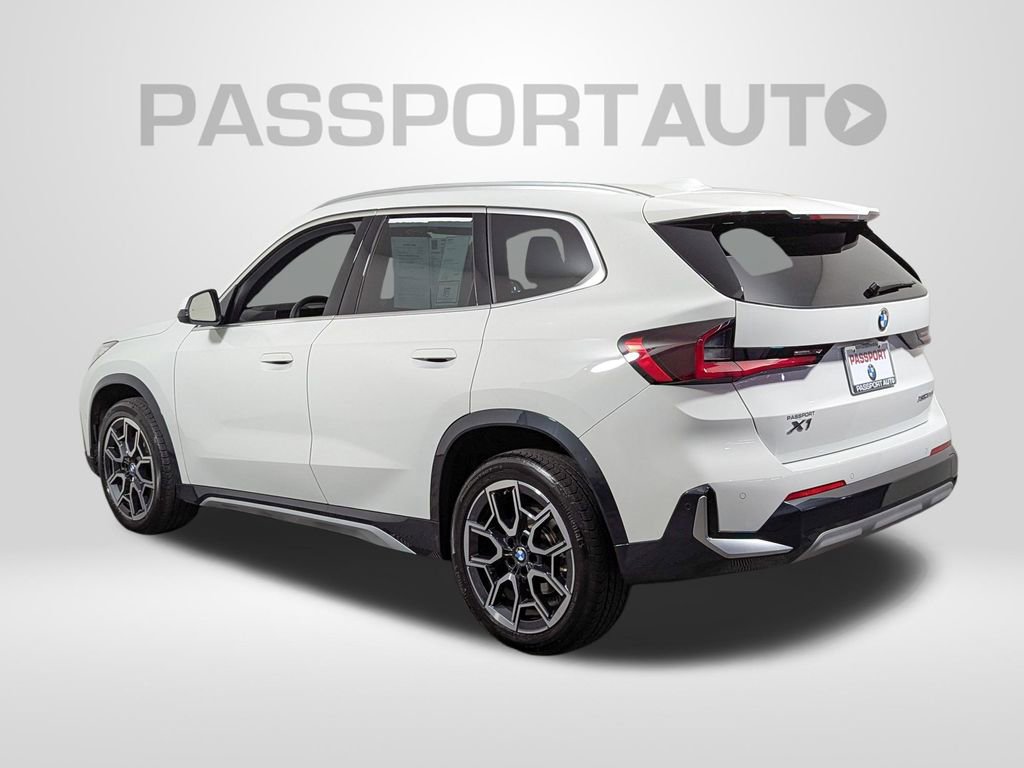 Used 2025 BMW X1 xDrive28i w/ Technology Package image 3