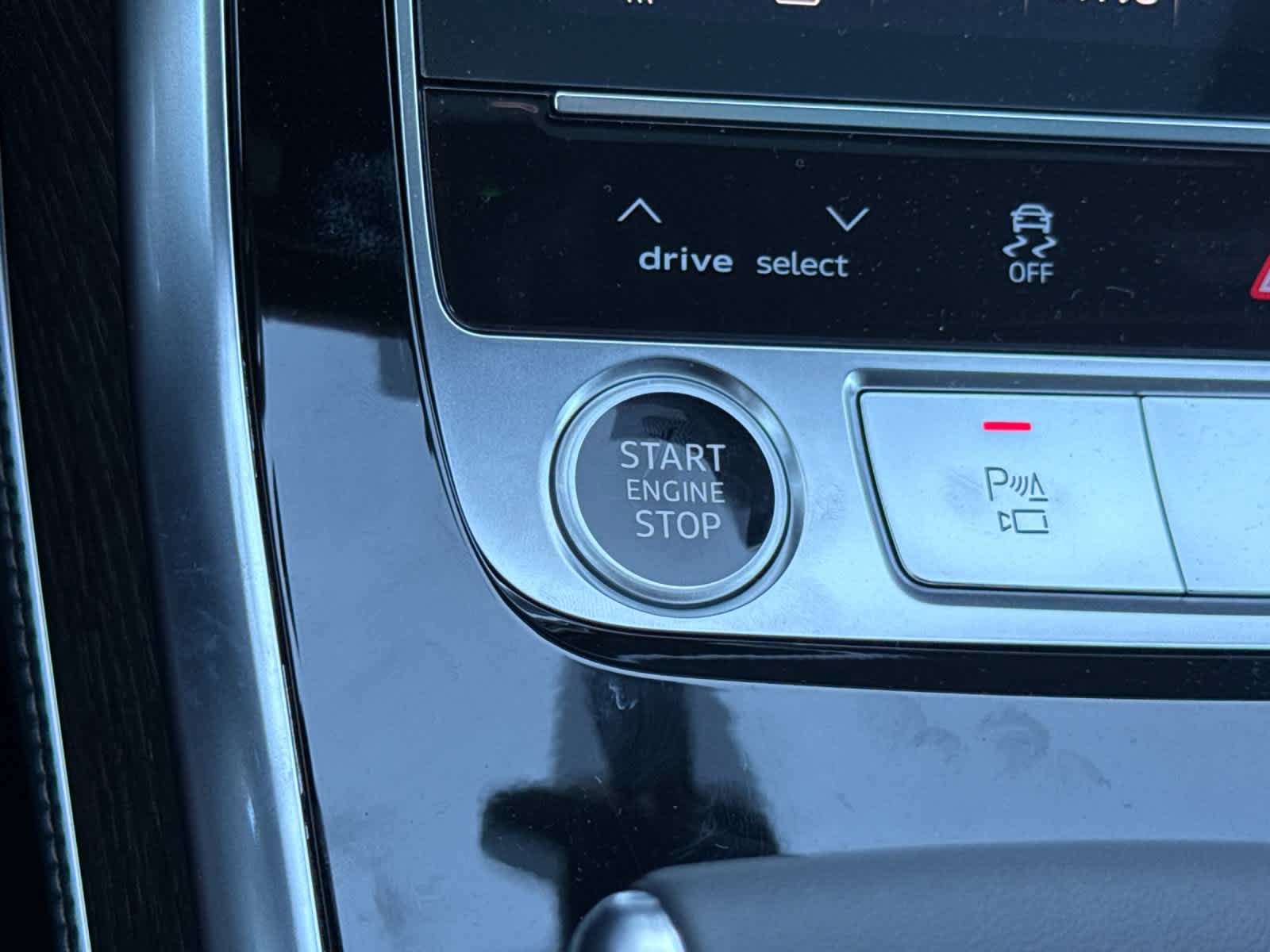 New 2026 Audi Q7 3.0T Premium Plus AWD/4WD image 24