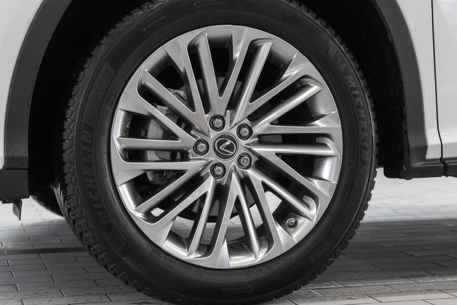 Used 2021 Lexus RX 450h AWD w/ Luxury Package image 30