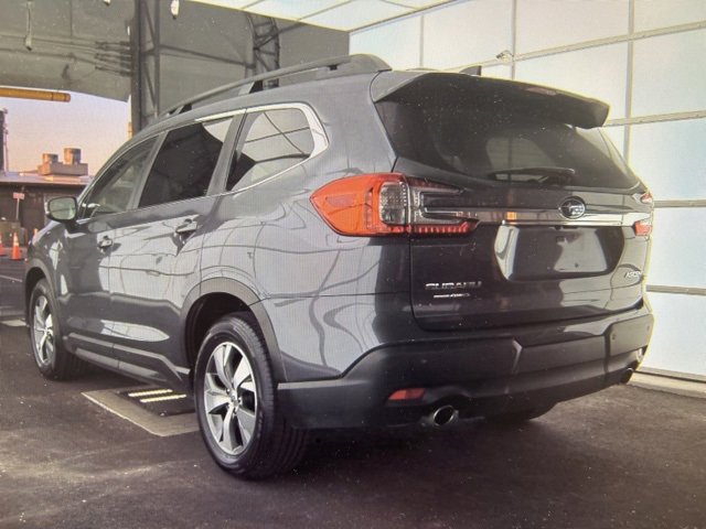 Certified 2024 Subaru Ascent Premium w/ Convenience Package image 2