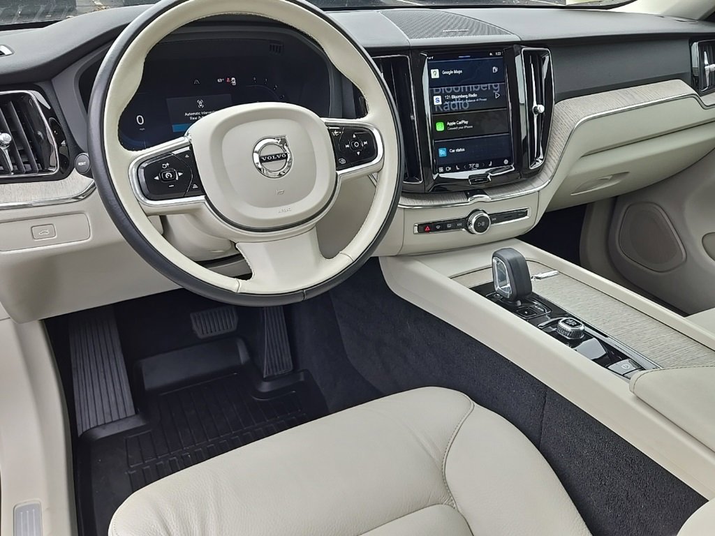 Certified 2023 Volvo XC60 B5 Plus w/ Protection Package Premier image 16