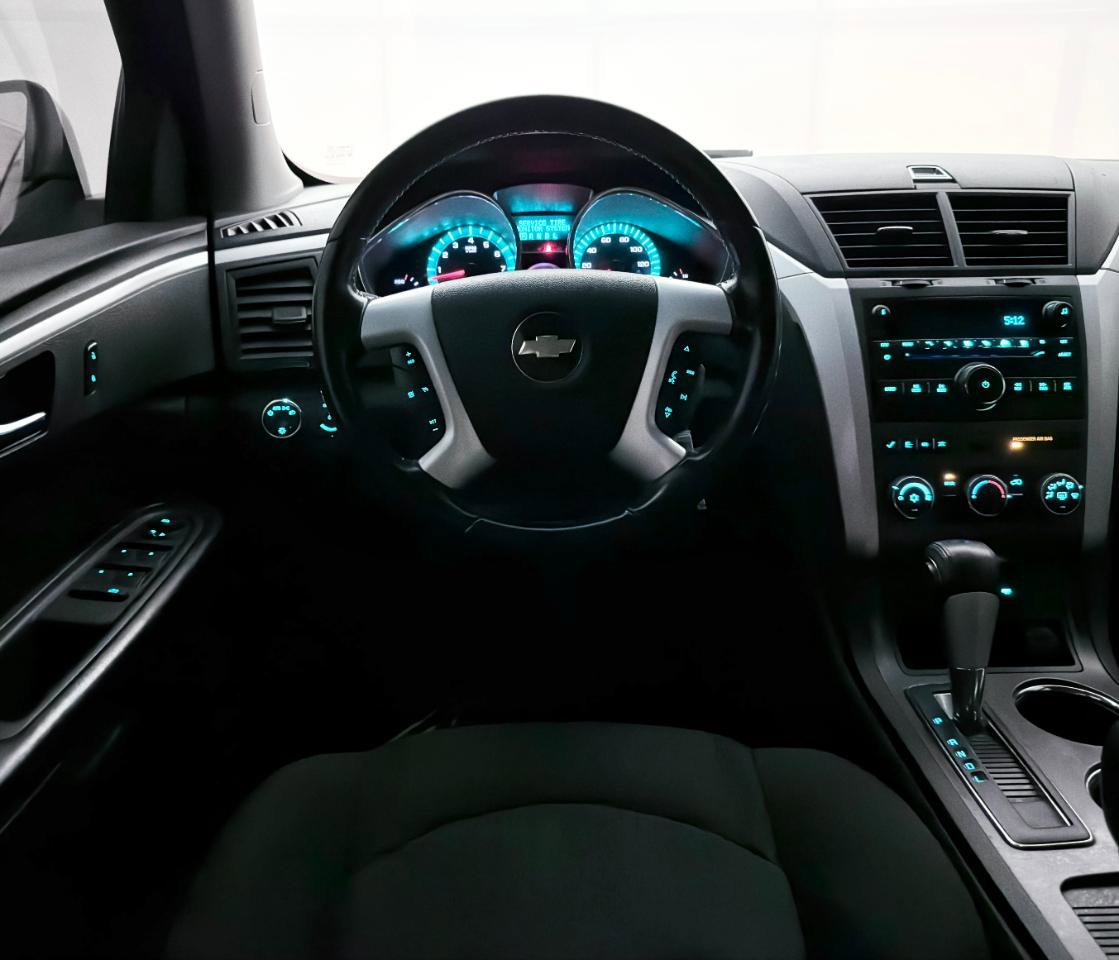 Used 2010 Chevrolet Traverse LT w/ Personal Connectivity Package FWD image 30