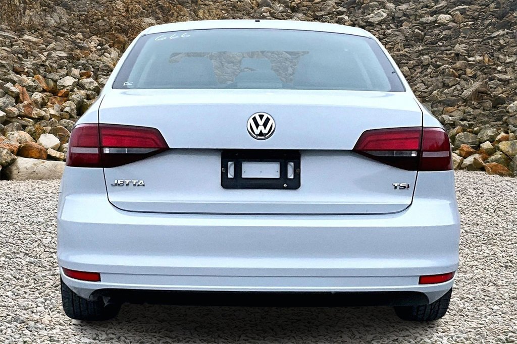 Used 2018 Volkswagen Jetta S w/ Cold Weather Package image 4