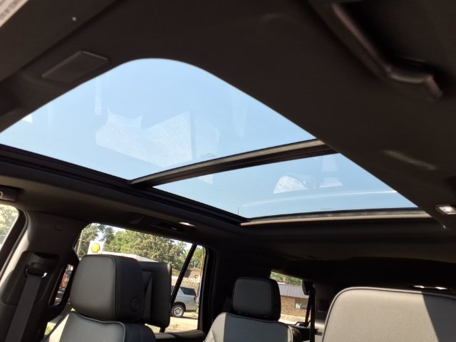 New 2026 GMC Yukon Denali w/ Advanced Technology Package AWD/4WD image 11
