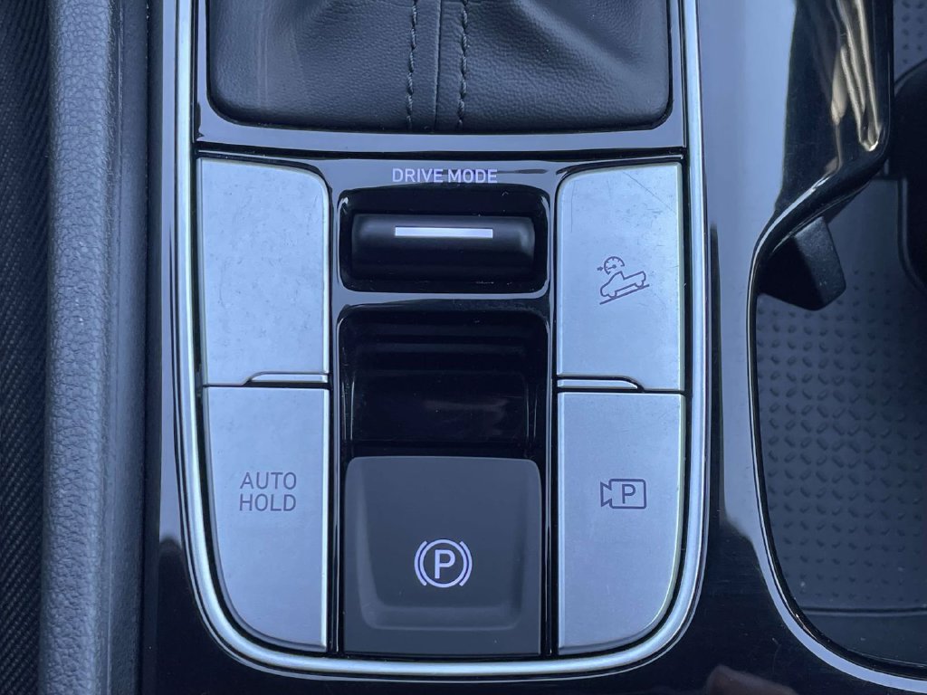 Certified 2025 Hyundai Santa Cruz SE FWD image 29