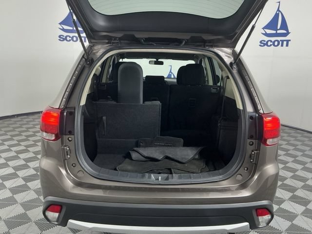 Used 2016 Mitsubishi Outlander SE FWD image 22