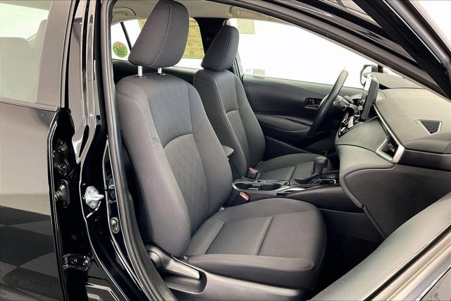 Used 2024 Toyota Corolla LE image 6
