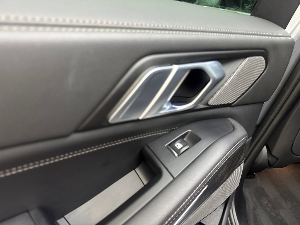 Used 2024 BMW X5 sDrive40i w/ Premium Package RWD image 39