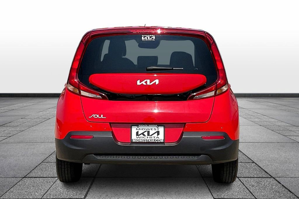 Used 2022 Kia Soul LX w/ Technology Package image 4