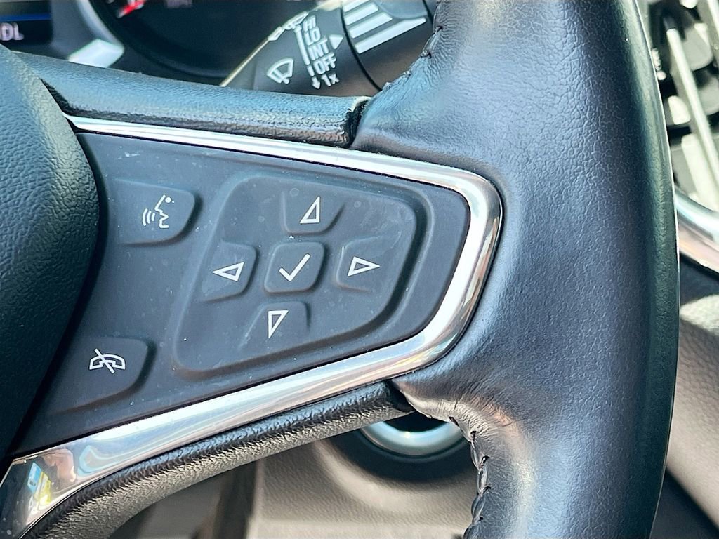 Used 2020 Chevrolet Equinox LT image 19