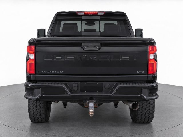 Used 2022 Chevrolet Silverado 2500 LTZ w/ LTZ Plus Package AWD/4WD image 7