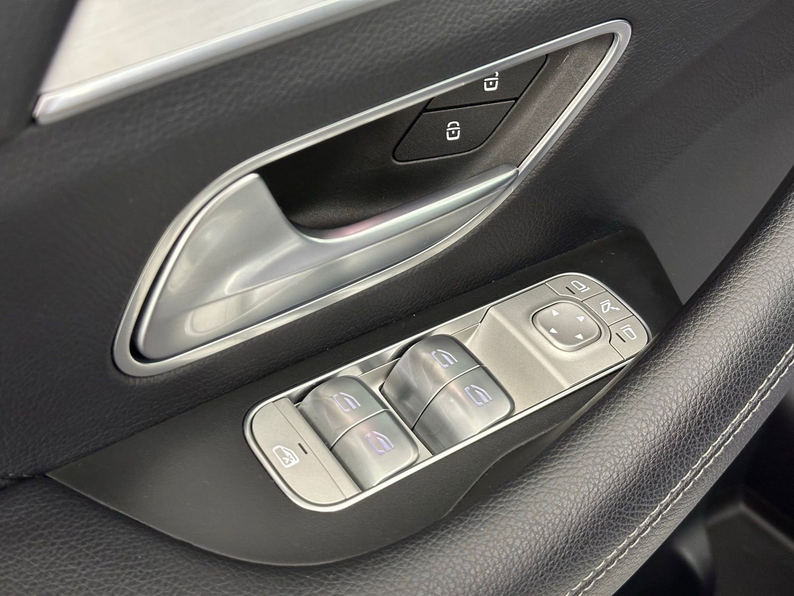 Used 2022 Mercedes-Benz GLE 350 4MATIC image 38