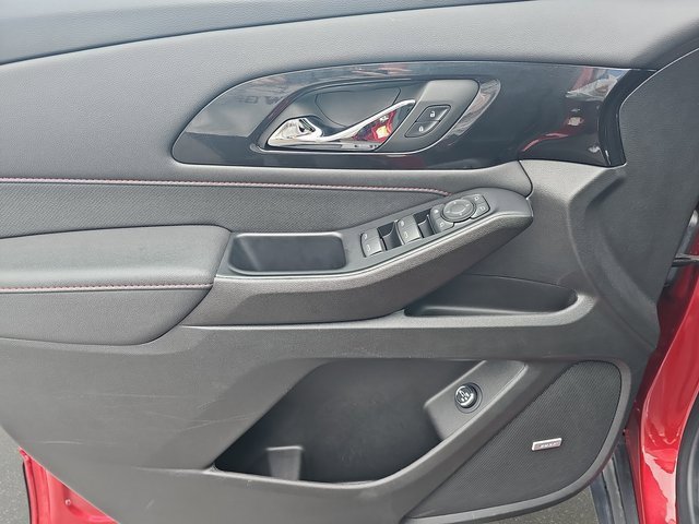 Used 2023 Chevrolet Traverse RS image 29