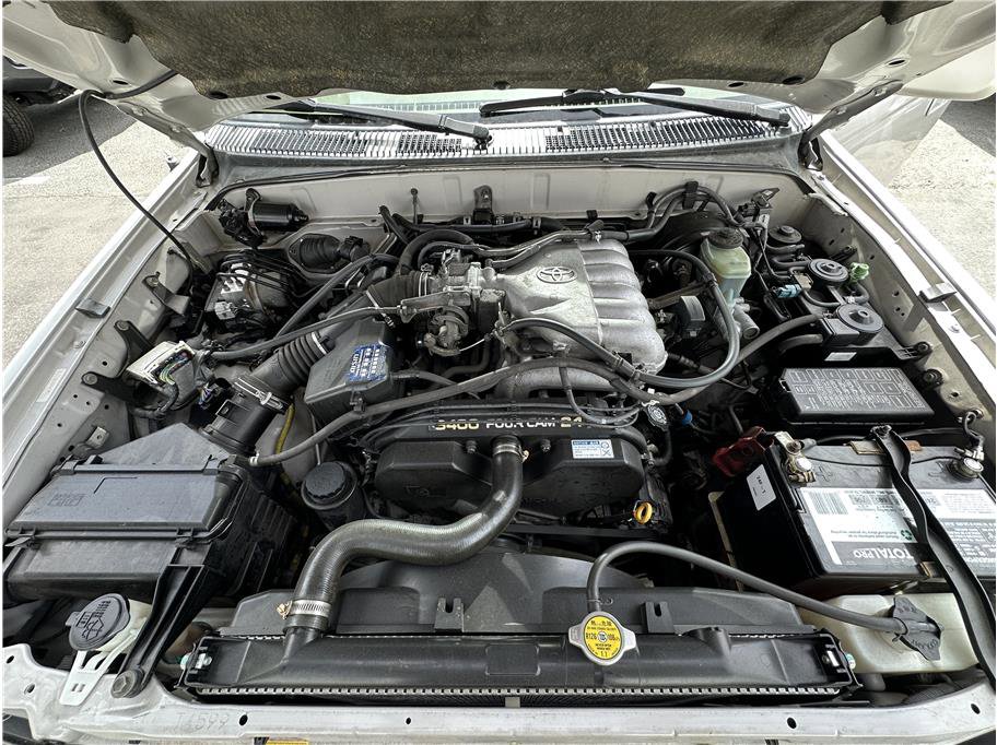 Used 2000 Toyota 4Runner SR5 image 26