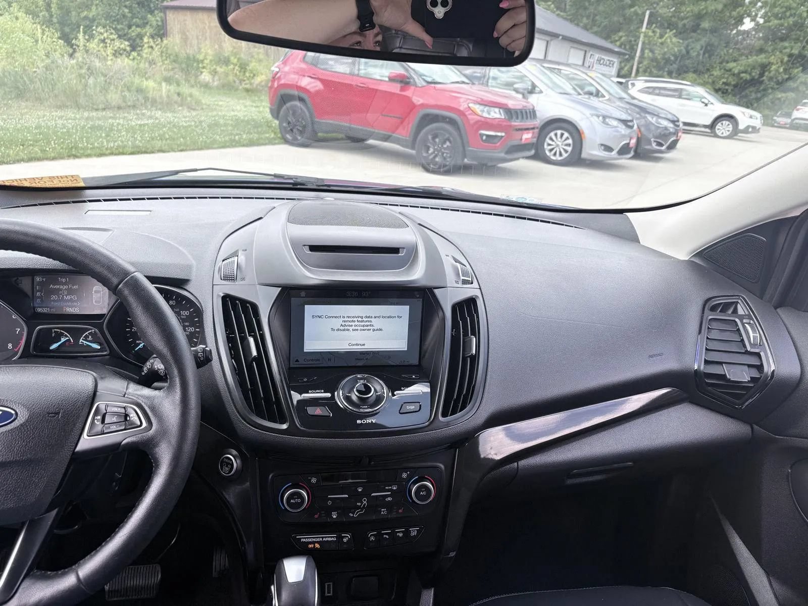 Used 2018 Ford Escape Titanium w/ Ford Safe & Smart Package AWD/4WD image 17