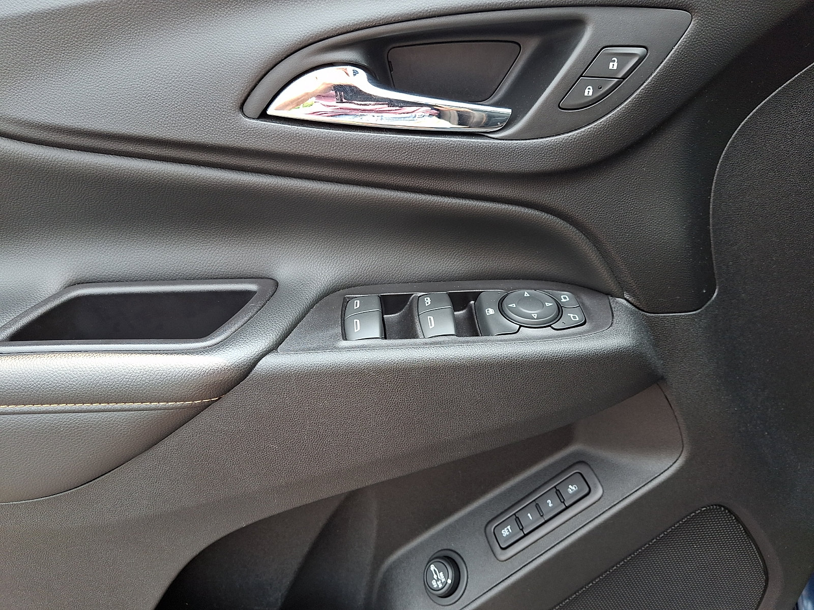 Certified 2019 Chevrolet Equinox Premier AWD/4WD image 13