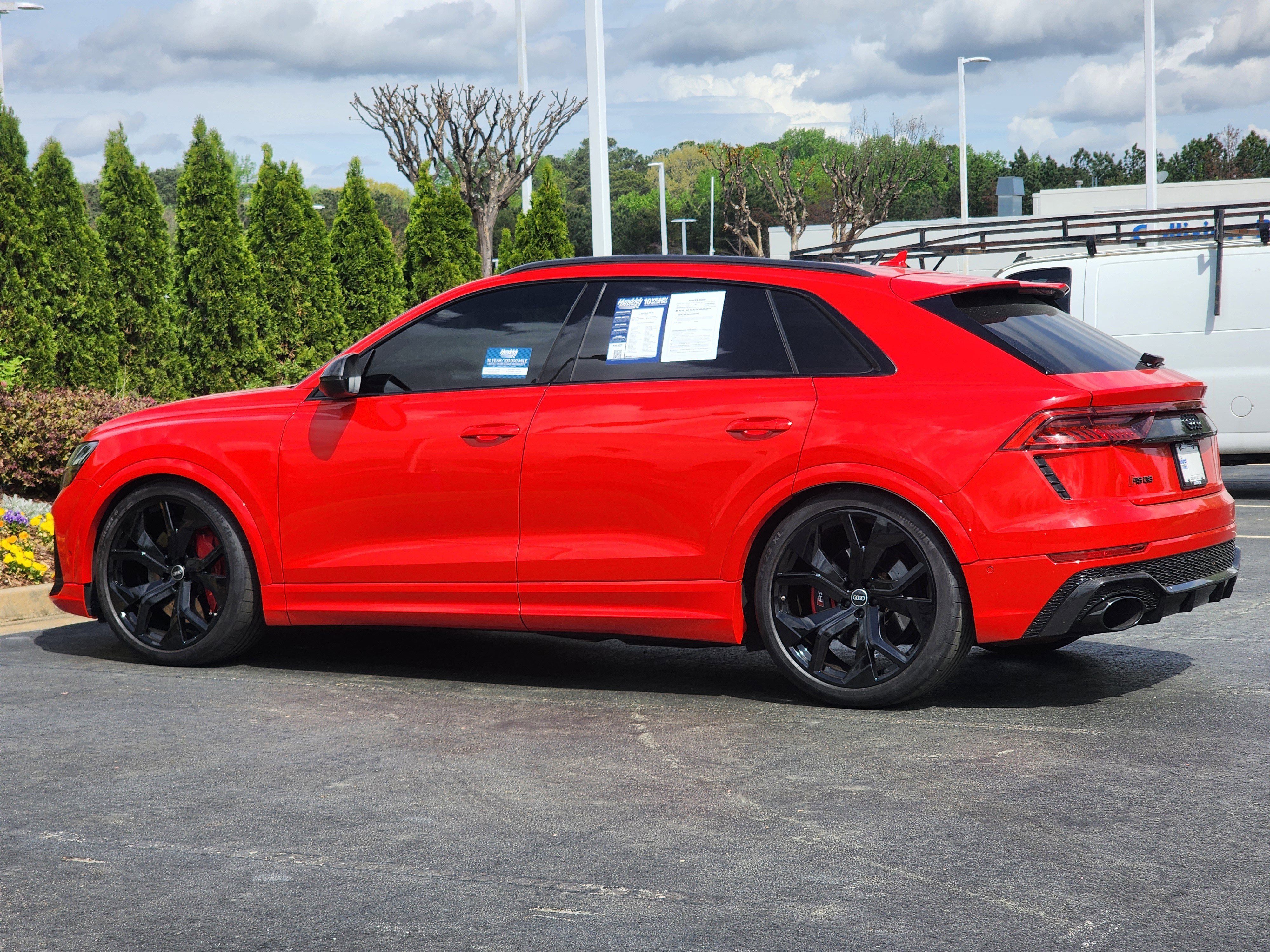 Used 2022 Audi RS Q8 w/ Carbon Optic Package image 9