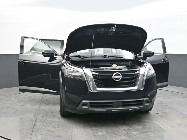 Used 2025 Nissan Pathfinder SV image 62
